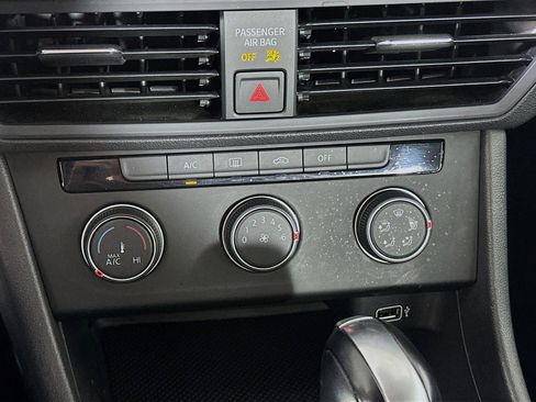 Used 2019 Volkswagen Jetta FWD image 23