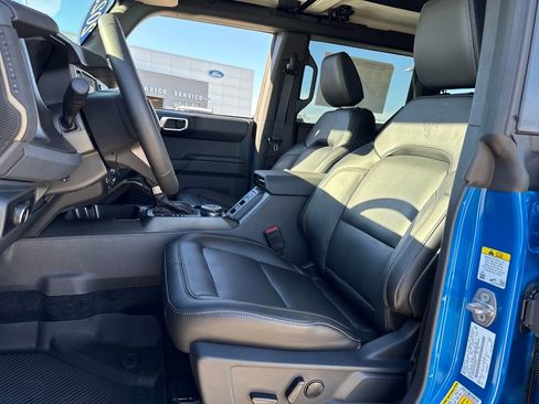 New 2025 Ford Bronco Badlands w/ Sasquatch Package AWD/4WD image 23