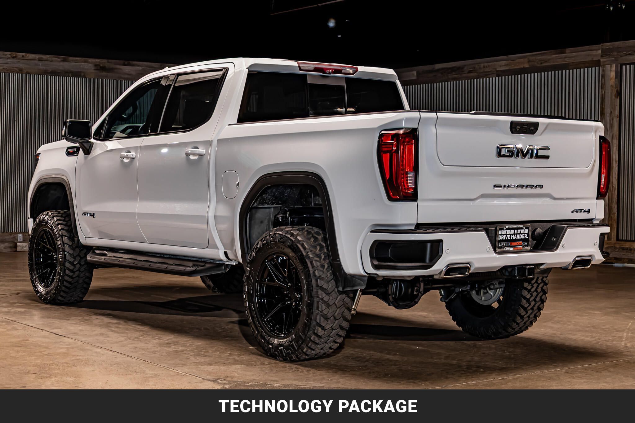Used 2023 GMC Sierra 1500 AT4 w/ AT4 Premium Package AWD/4WD image 7