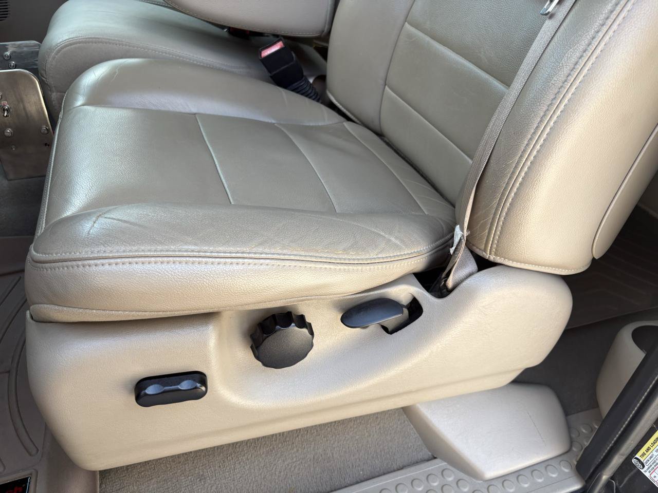 Used 2006 Ford F250 Lariat AWD/4WD image 55