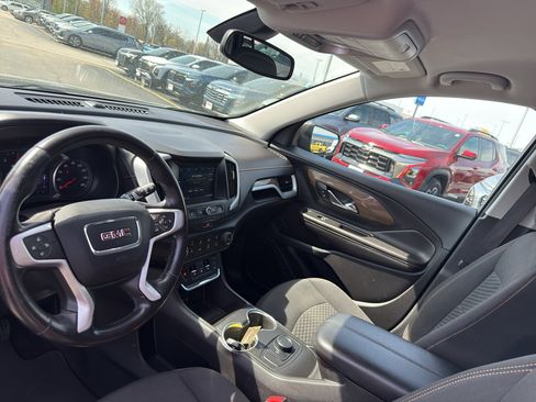 Used 2019 GMC Terrain SLE w/ LPO, Floor Liner Package FWD image 25