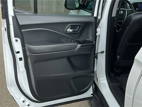 Used 2023 Honda Ridgeline RTL-E image 22