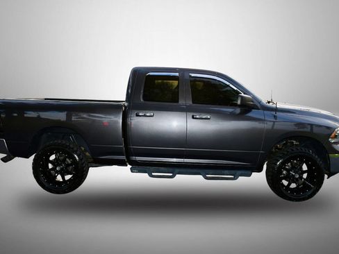 Used 2016 RAM 1500 Classic SLT image 6