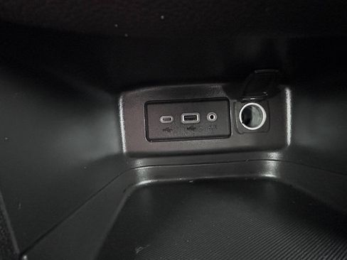 Used 2023 Chevrolet Equinox LT AWD/4WD image 30