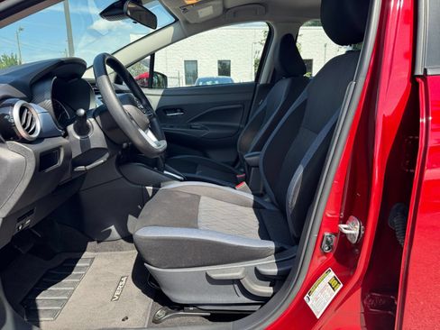 Used 2025 Nissan Versa SV FWD image 24