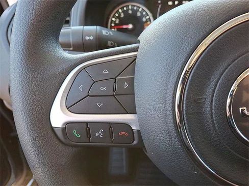 Certified 2023 Jeep Renegade Latitude w/ Sun/Sound Group image 17