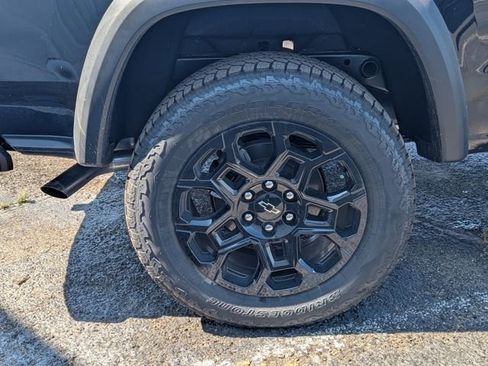 New 2026 Chevrolet Colorado Trail Boss image 3