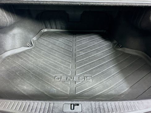 Used 2012 Hyundai Genesis 4.6 RWD image 29