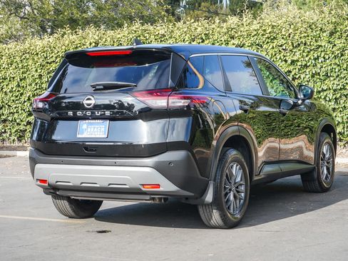 Used 2023 Nissan Rogue S FWD image 6