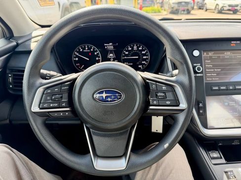 Used 2025 Subaru Outback AWD/4WD image 15
