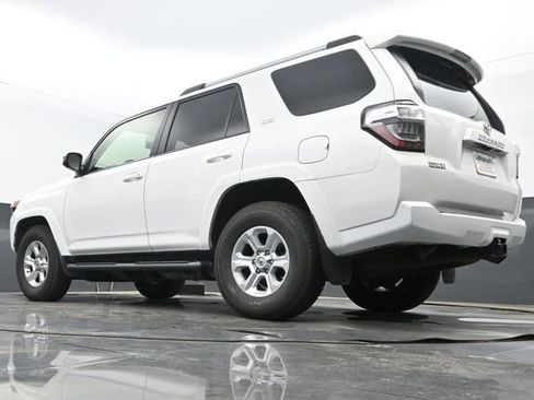 Used 2021 Toyota 4Runner SR5 image 10