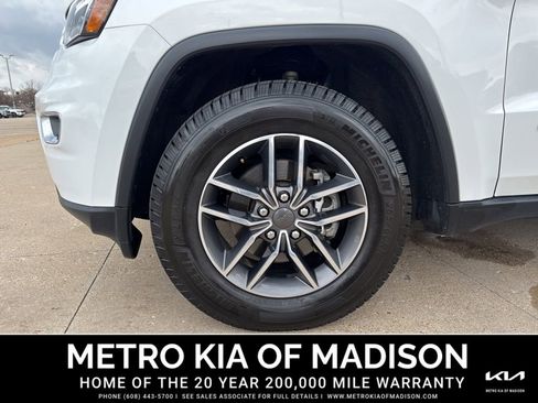 Used 2019 Jeep Grand Cherokee Limited w/ Luxury Group II AWD/4WD image 10