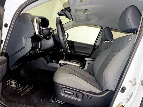 Used 2021 Toyota Tacoma SR5 image 9