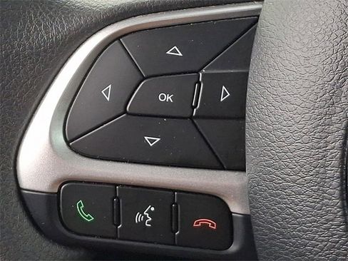 Used 2023 Jeep Renegade Latitude image 21