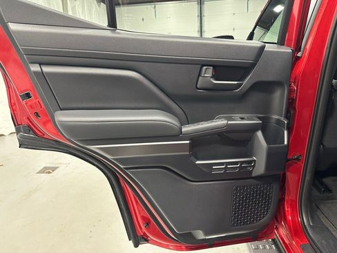 Used 2025 Toyota 4Runner SR5 image 42