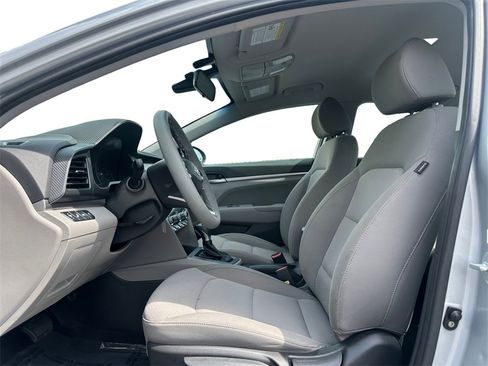 Used 2020 Hyundai Elantra SEL w/ Cargo Package (C1) image 9