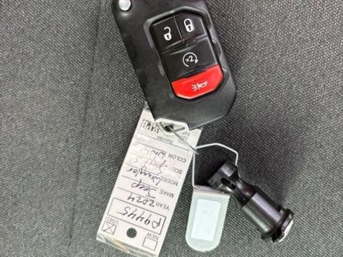 Used 2024 Jeep Wrangler Unlimited w/ Convenience Group AWD/4WD image 6