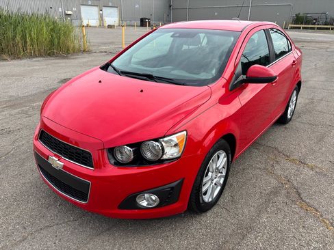 Used 2016 Chevrolet Sonic LT w/ Wheels and Fog Lamp Package FWD image 7