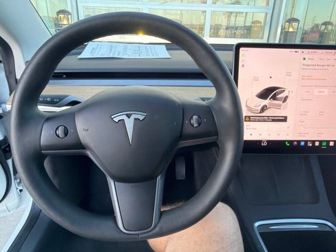 Used 2023 Tesla Model 3 Standard Range RWD image 7