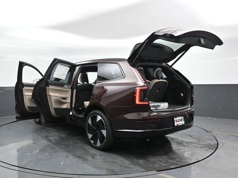 New 2025 Volvo EX90 Ultra AWD/4WD image 48