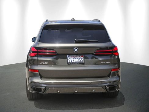 Used 2026 BMW X5 xDrive50e w/ M Sport Package AWD/4WD image 5