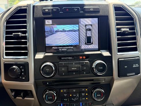 Used 2017 Ford F350 Lariat w/ Lariat Ultimate Package AWD/4WD image 24