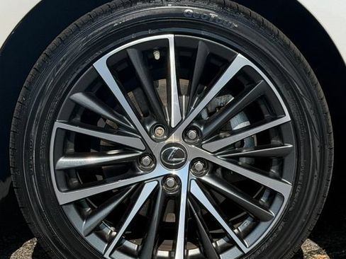 Certified 2023 Lexus ES 350 w/ Premium Package FWD image 18