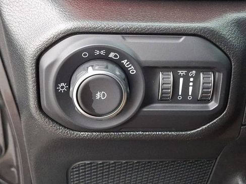 Used 2022 Jeep Wrangler Unlimited Rubicon image 24