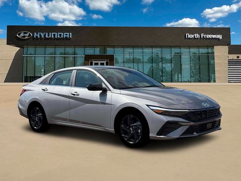 New 2026 Hyundai Elantra SEL Sport Premium FWD image 10