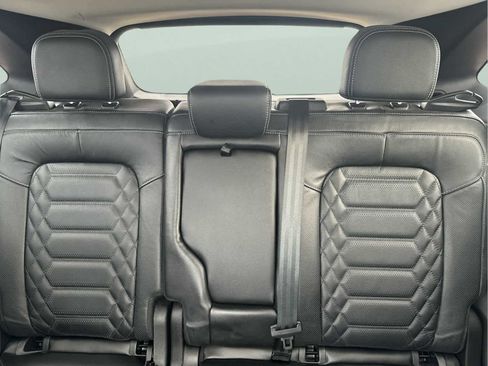 Used 2023 Ford Escape Platinum w/ Premium Technology Package image 38