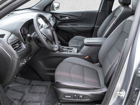Used 2024 Chevrolet Equinox RS w/ LPO, Floor Liner Package FWD image 12