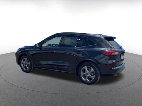 Used 2023 Ford Escape ST-Line image 10