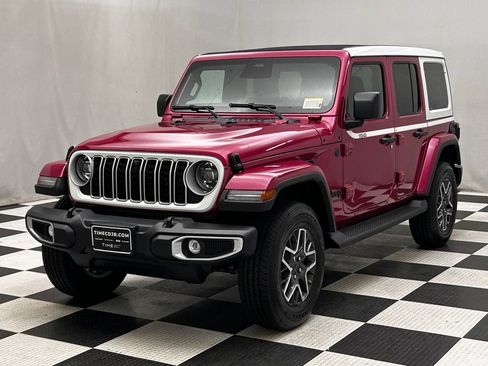 New 2026 Jeep Wrangler Unlimited Sahara w/ Whitecap Package AWD/4WD image 4