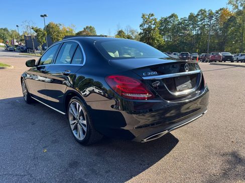 Used 2018 Mercedes-Benz C 300 Sedan image 5