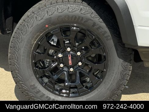 New 2026 GMC Canyon Elevation w/ Convenience Package RWD image 21