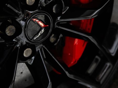 Used 2026 Chevrolet Corvette Z06 w/ Z07 Performance Package RWD image 25