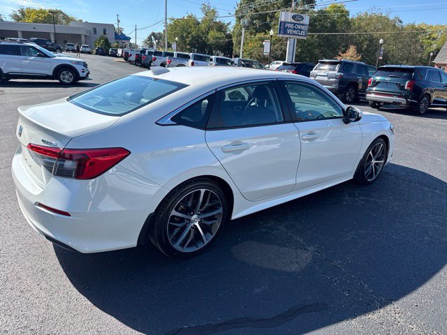 Used 2024 Honda Civic Touring image 3