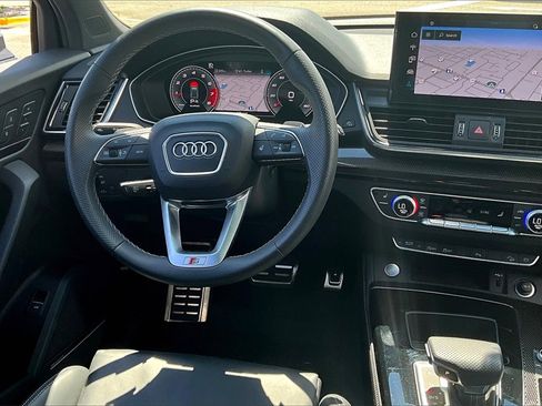 Used 2023 Audi SQ5 Premium Plus w/ Premium Plus Package image 8