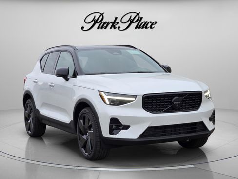 New 2026 Volvo XC40 B5 Ultra w/ Protection Package Premier AWD/4WD image 8
