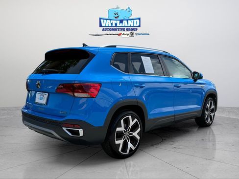 Used 2023 Volkswagen Taos SEL image 5