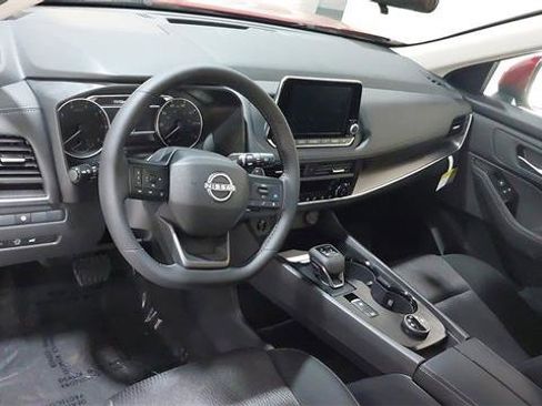 Used 2026 Nissan Rogue SV w/ Cold Weather Package AWD/4WD image 19