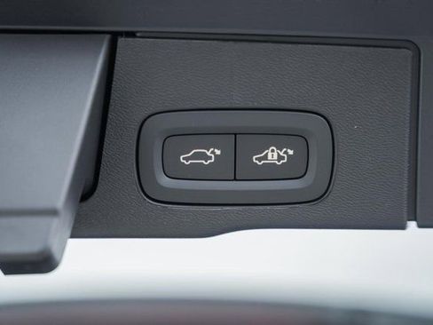 New 2026 Volvo XC60 B5 Plus w/ Protection Package Premier image 10