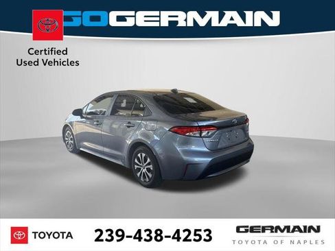 Certified 2022 Toyota Corolla LE FWD image 3