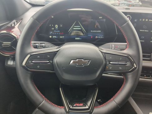 Used 2025 Chevrolet Equinox RS image 18