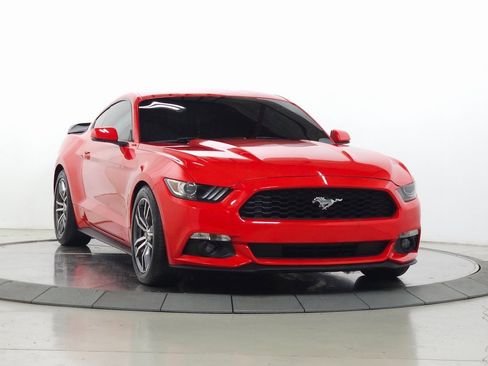 Used 2016 Ford Mustang Premium image 1