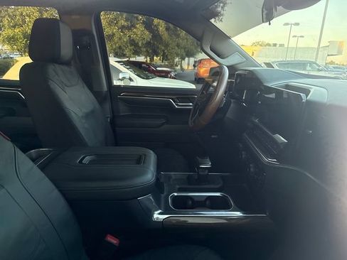 Used 2022 Chevrolet Silverado 1500 RST w/ Convenience Package II AWD/4WD image 3