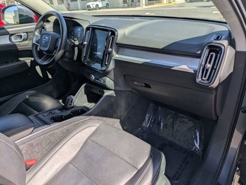 Used 2019 Volvo XC40 T5 Momentum AWD/4WD image 33