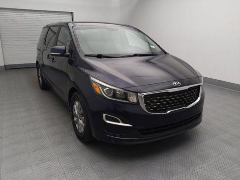 Used 2019 Kia Sedona LX FWD image 14
