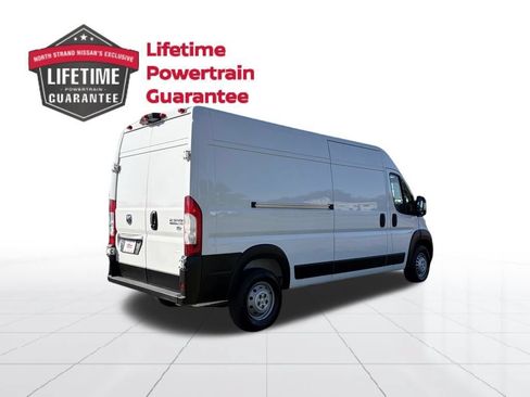 Used 2025 RAM ProMaster 2500 w/ Convenience Group FWD image 9