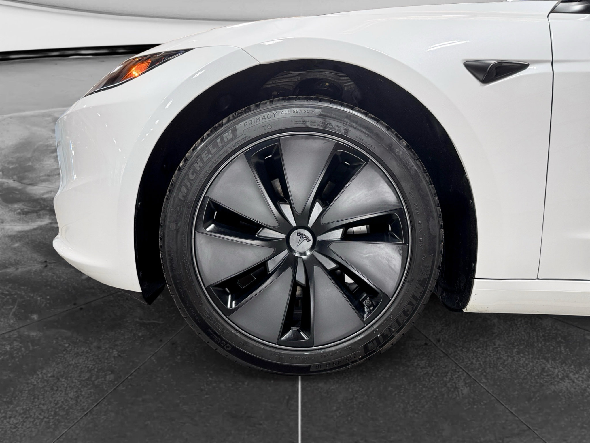 Used 2025 Tesla Model 3 Long Range RWD image 30